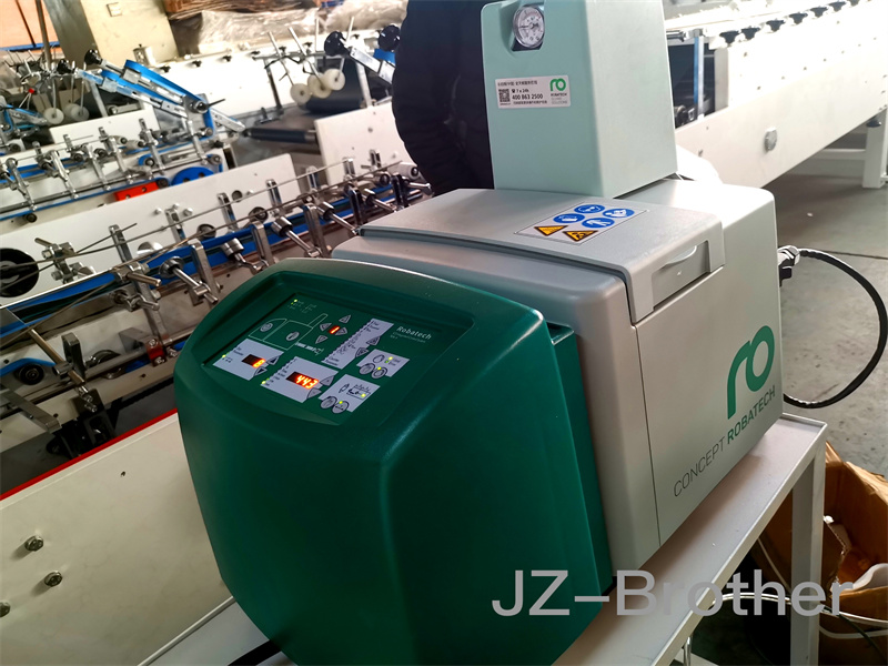 Glue box machine