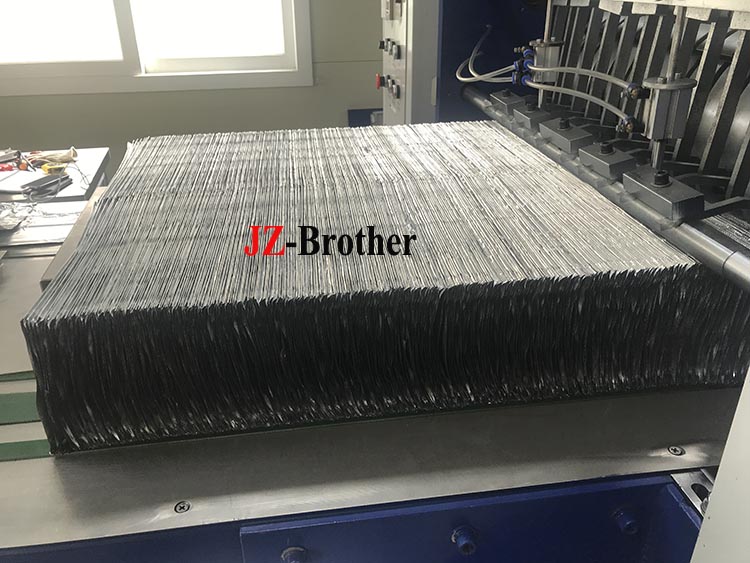 Pop-up foil making machine