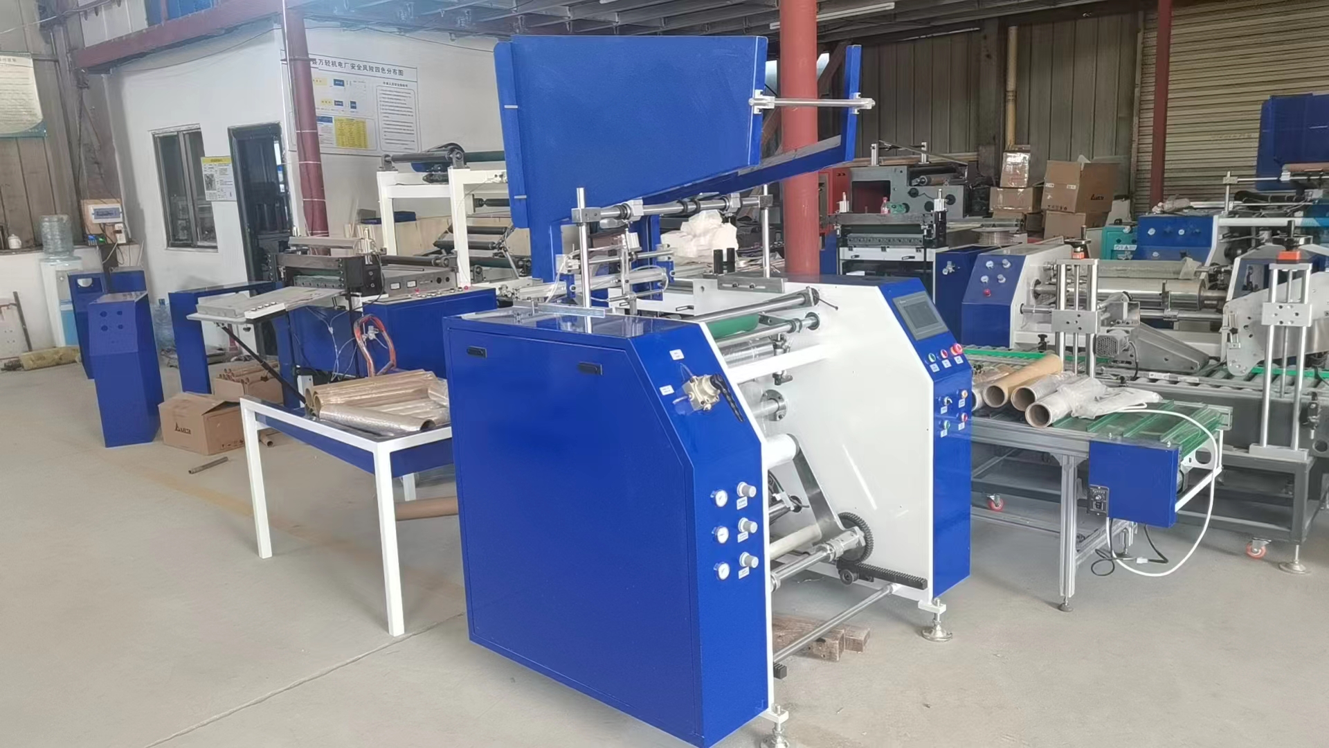 Automatic stretch film rewinder